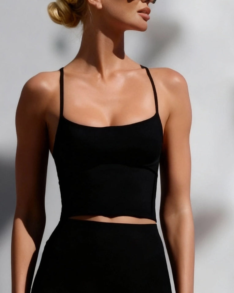 Upgrade your wardrobe with Streetwear Outfits for Females featuring stylish, comfortable designs for confident everyday looks.