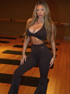 AURA INVISIBLE SCRUNCH FLARED LEGGINGS