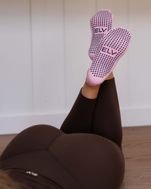 Pilates Grip Socks- Pink Pacific Dot